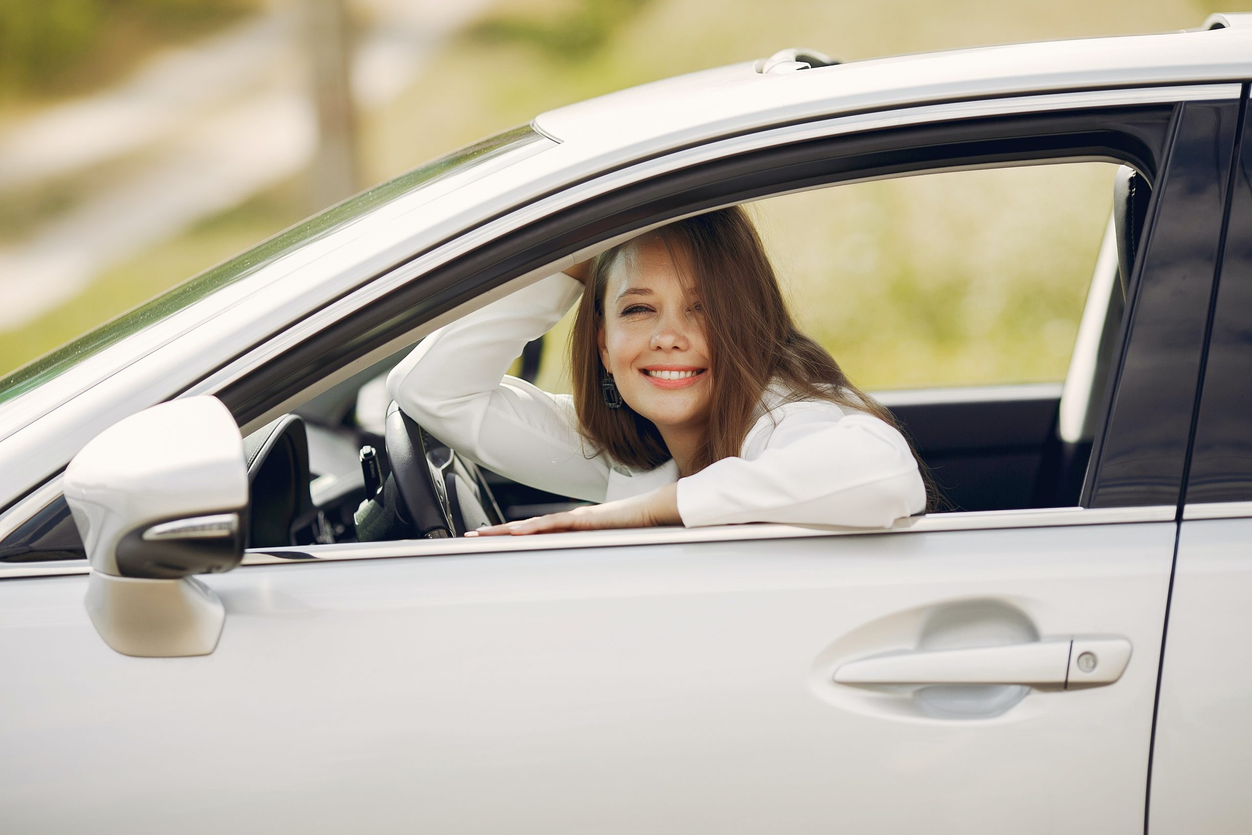 how old to rent a car in canada